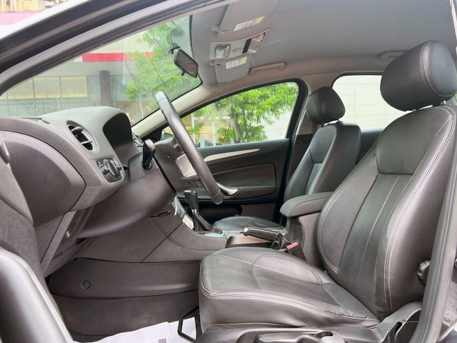 Ford/福特  Mondeo 《全台最佳首選》2010 Ford Mondeo 2.3 經典型 全車超漂亮 只跑12萬 車況一流 福特 轎車 大型  第6張相片