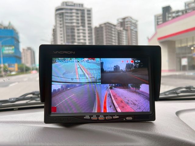 Hyundai  Porter 《只跑3600公里》2022 Hyundai Porter 2.5 自排 大單廂 升降尾門 四面開 現代 小霸王   第17張相片
