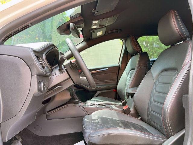 Ford/福特  Focus 《省超過20萬》2023 Ford Focus Wagon 1.5 ST-Line Vignale 只跑2萬 跟新車  第6張相片