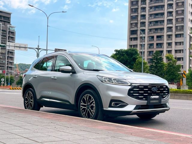 Ford/福特  Kuga 《現在入手很便宜》2022 Ford Kuga 1.5 旗艦X 超低里程 只跑2萬公里 全車如新 車況超讚 SUV   第2張相片
