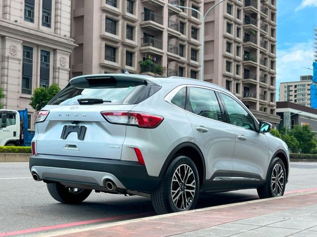 Ford/福特  Kuga 《現在入手很便宜》2022 Ford Kuga 1.5 旗艦X 超低里程 只跑2萬公里 全車如新 車況超讚 SUV   第3張相片