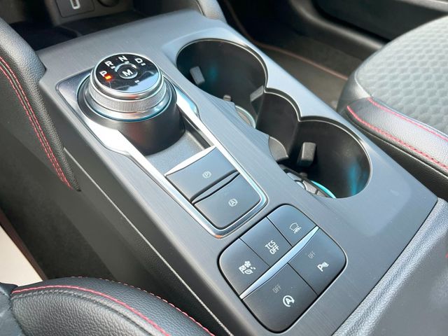 Ford/福特  Focus 《原廠保固到2028年》2022 Ford Focus 4D ST-Line Lommel X賽道版 只跑4萬 全車  第15張相片