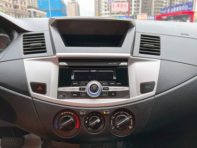 Mitsubishi  Zinger  第13張相片