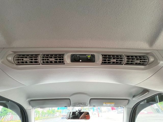 Mitsubishi  Zinger  第15張相片