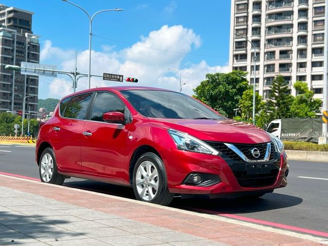 Nissan  Tiida  第2張相片