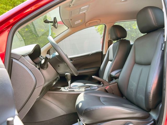 Nissan  Tiida  第6張相片