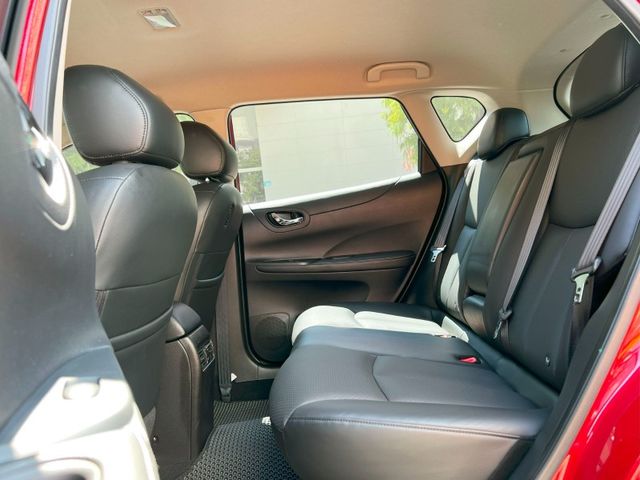 Nissan  Tiida  第8張相片