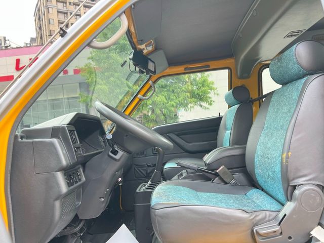 Mitsubishi  Delica  第6張相片