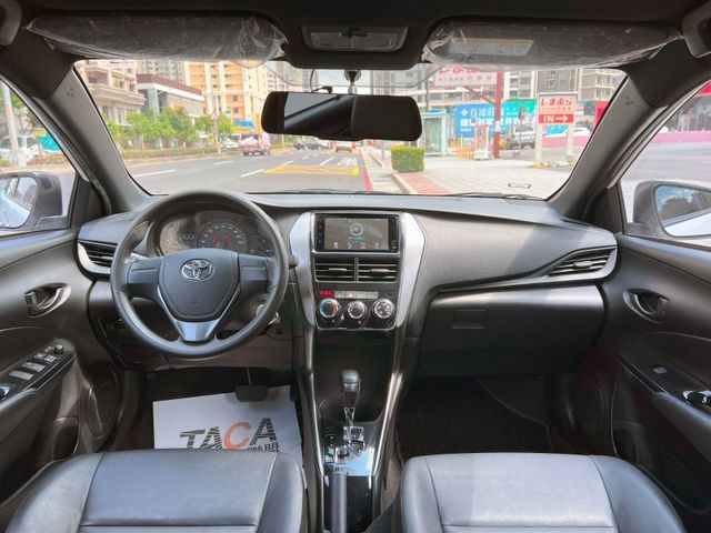 Toyota  Yaris  第5張相片