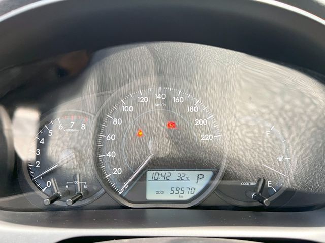 Toyota  Yaris  第12張相片