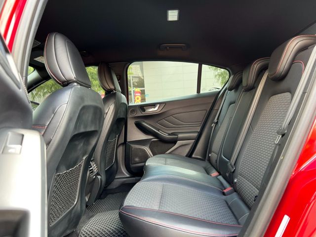 Ford/福特  Focus  第7張相片