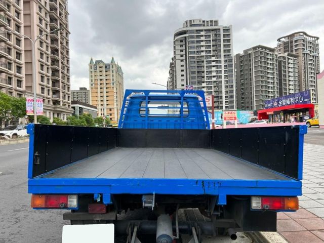 Mitsubishi  Delica  第5張相片