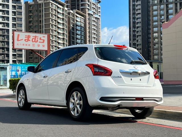 Nissan  Tiida  第4張相片
