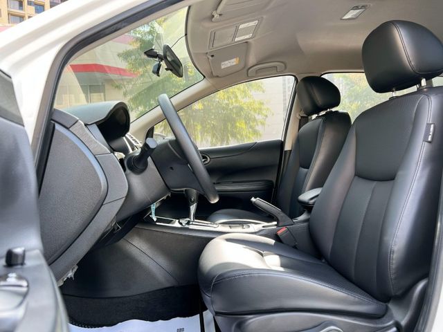 Nissan  Tiida  第6張相片