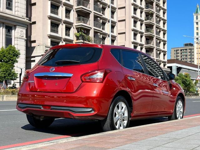 Nissan  Tiida  第3張相片