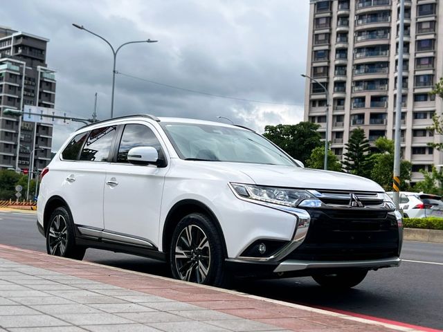 Mitsubishi  Outlander  第2張相片