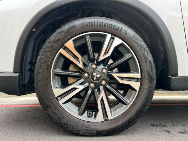 Mitsubishi  Outlander  第18張相片