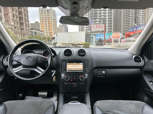 Mercedes-Benz/賓士   ML-CLASS  ML350  第5張相片