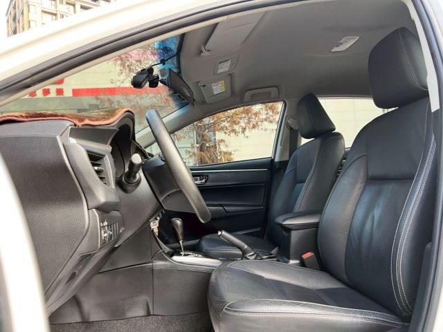 Toyota  Altis  第6張相片