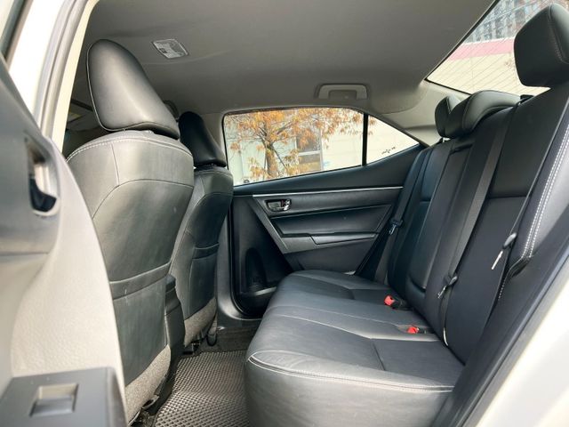 Toyota  Altis  第7張相片