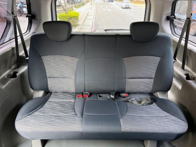 Hyundai  Starex  第10張相片
