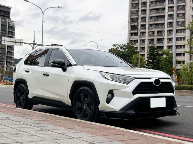 Toyota  RAV4  第2張相片