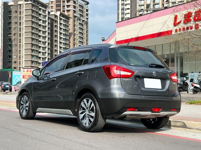 Suzuki  SX4  第4張相片