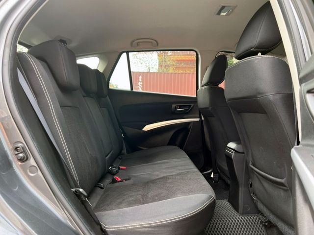 Suzuki  SX4  第9張相片
