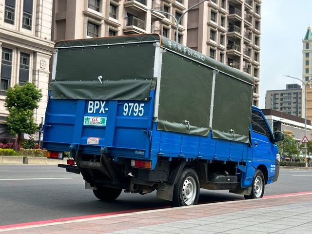 Mitsubishi  Delica  第3張相片