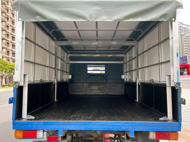 Mitsubishi  Delica  第5張相片