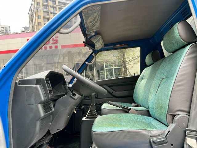 Mitsubishi  Delica  第8張相片