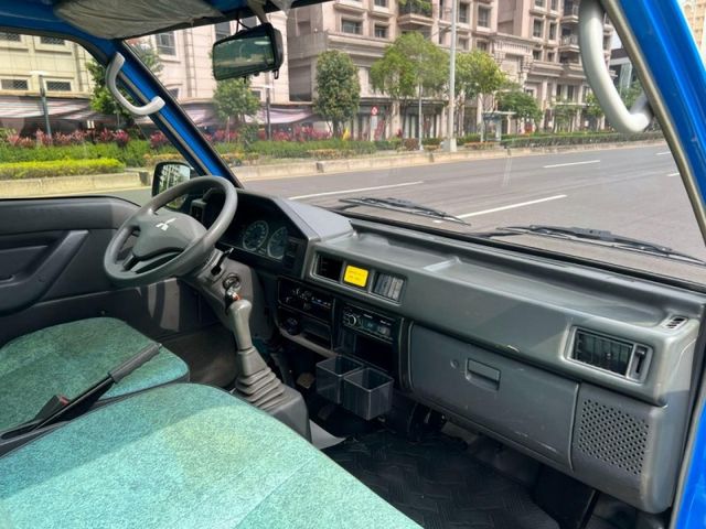 Mitsubishi  Delica  第9張相片