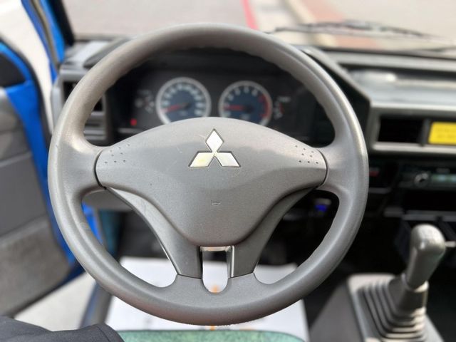 Mitsubishi  Delica  第11張相片