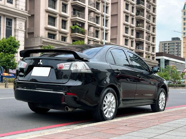 Mitsubishi  Lancer Fortis  第3張相片
