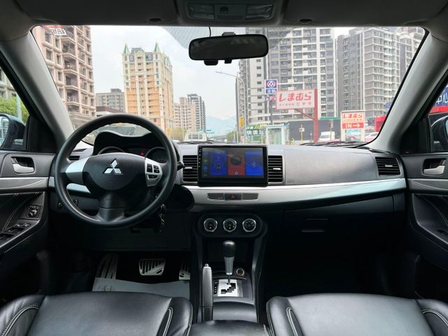 Mitsubishi  Lancer Fortis  第5張相片