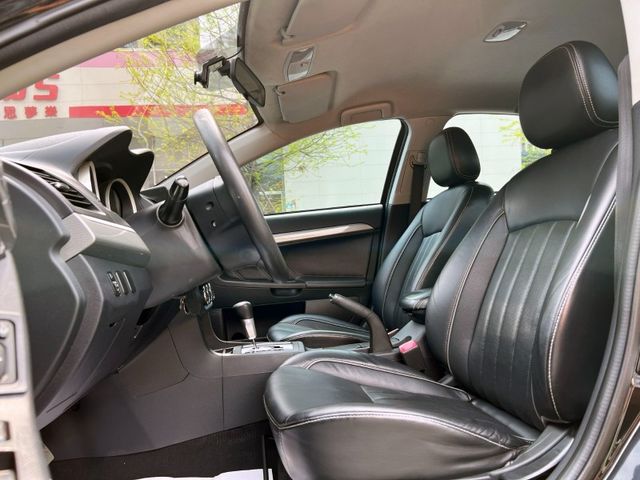 Mitsubishi  Lancer Fortis  第6張相片