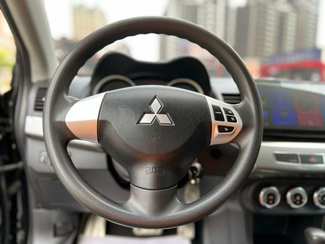 Mitsubishi  Lancer Fortis  第11張相片