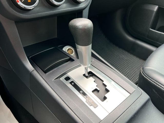 Mitsubishi  Lancer Fortis  第15張相片