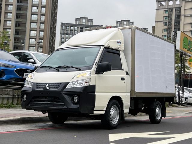 Mitsubishi  Delica  第1張相片