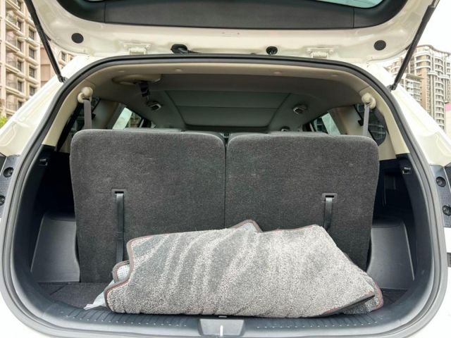 Kia  Carens  第11張相片