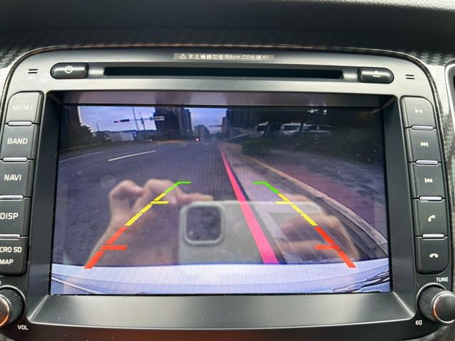 Kia  Carens  第16張相片