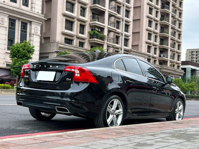 Volvo  S60  第3張相片