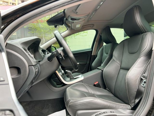 Volvo  S60  第6張相片