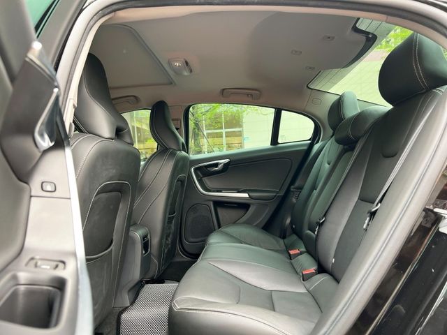 Volvo  S60  第7張相片