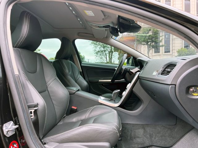 Volvo  S60  第8張相片