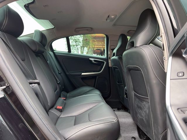 Volvo  S60  第9張相片