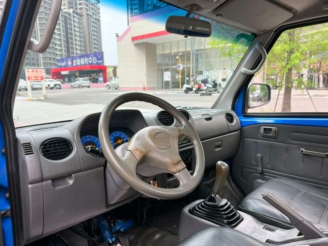 Mitsubishi  Veryca 《雙折升降尾門》2004 CMC Veryca 1.2 凌厲 小貨車 商用車 發財車 物流 中華 三菱 已整理  第8張相片