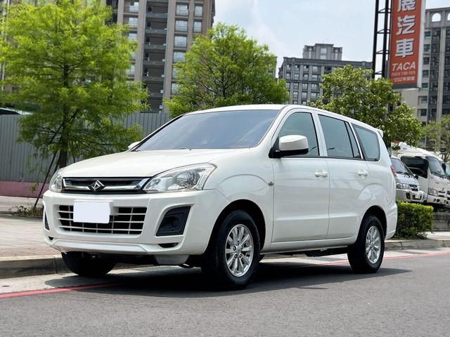 Mitsubishi  Zinger 《最佳商用廂型車》2016 Mitsubishi CMC Zinger 2.4精緻型 三菱 中華 只跑14萬 最佳  第1張相片