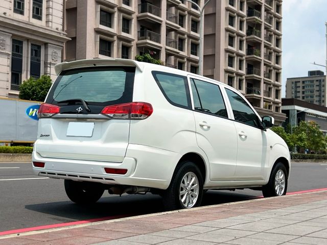 Mitsubishi  Zinger 《最佳商用廂型車》2016 Mitsubishi CMC Zinger 2.4精緻型 三菱 中華 只跑14萬 最佳  第3張相片