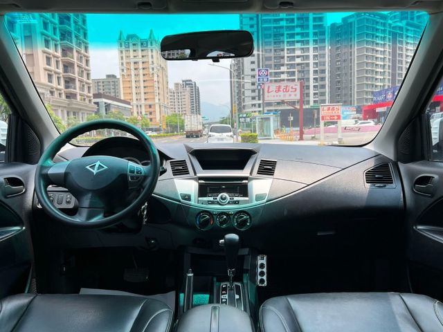 Mitsubishi  Zinger 《最佳商用廂型車》2016 Mitsubishi CMC Zinger 2.4精緻型 三菱 中華 只跑14萬 最佳  第5張相片